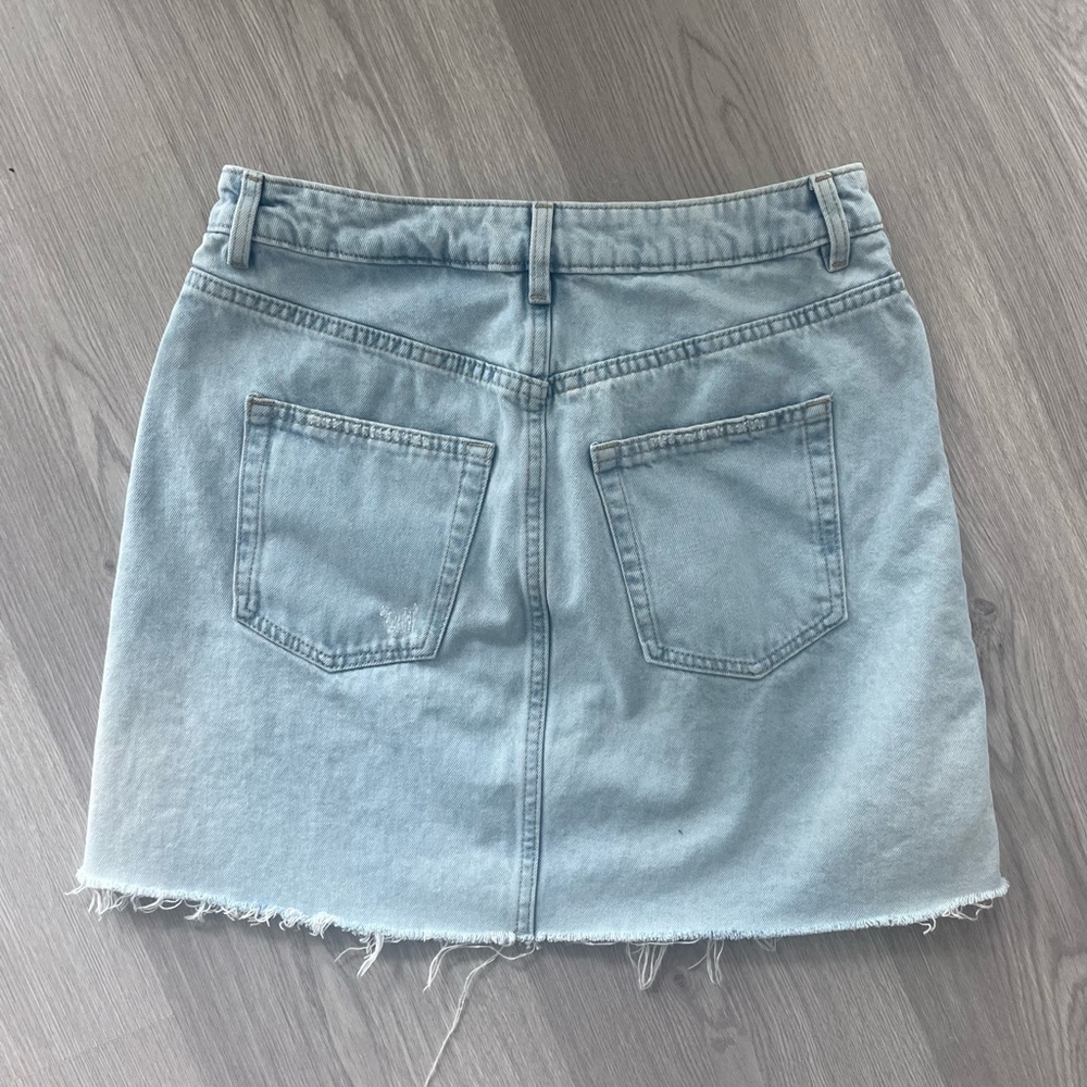 H&M Light Blue and Distressed Denim Mini Skirt - Size 6 - Picture 2 of 6